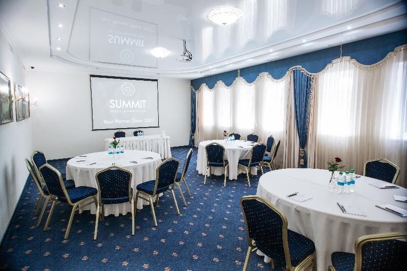 צ'יסינאו Summit Villa מראה חיצוני תמונה