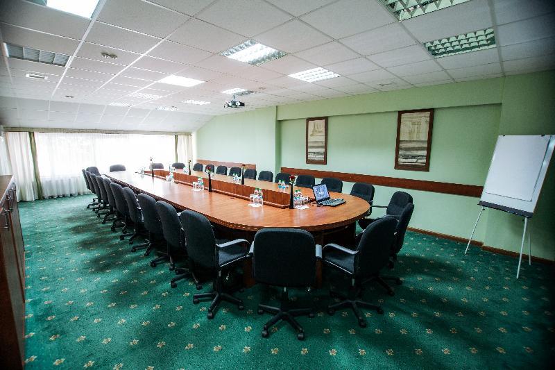 צ'יסינאו Summit Villa מראה חיצוני תמונה